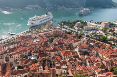Kotor çatılar