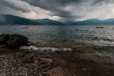 Boka Bay fırtına