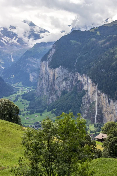Nyár Wengen Faluban Lauterbrunnen Valley Svájcban — Stock Fotó