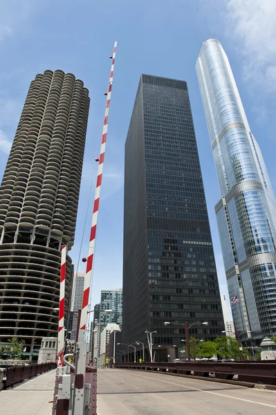 在芝加哥市的摩天大楼 — 图库照片