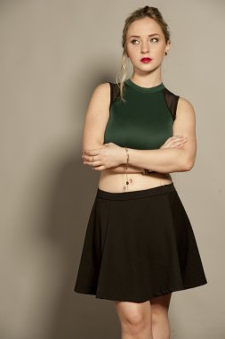 Busty muhteşem genç esmer