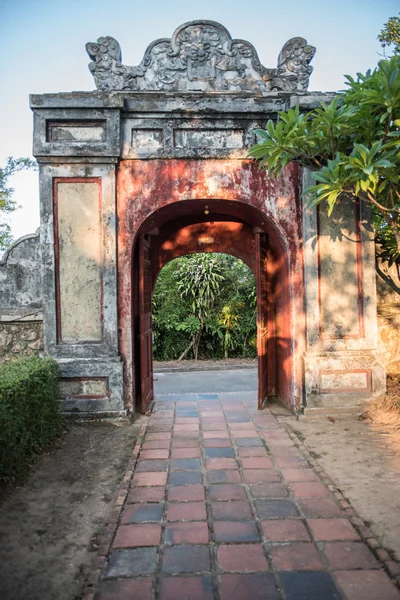 Thien Mu Tapınağı'na Giriş — Stok fotoğraf