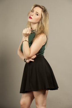 Busty muhteşem genç esmer