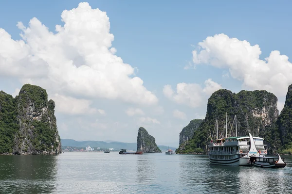 Exotic Boat Ride — Stock Photo, Image