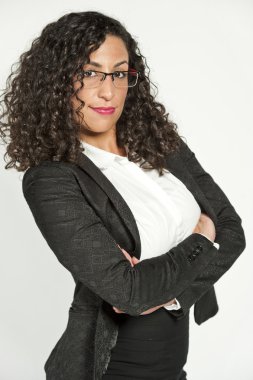 giovane studentessa bruna