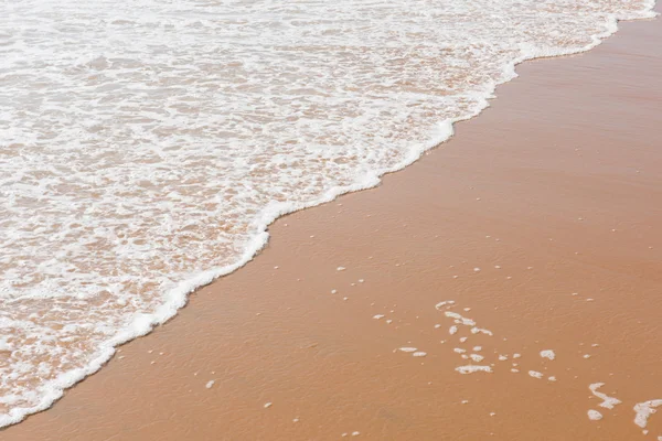 Havsvattnet på stranden — Stockfoto