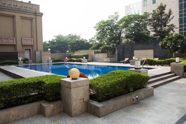 Swimming Pool in Resort — Stock Photo, Image