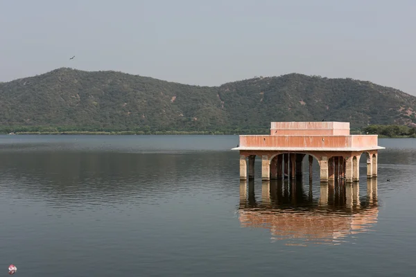 Man Sagar Lake e Jal Mahal — Fotografia de Stock