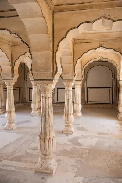 Dekorerad Hall i Amber fort — Stockfoto