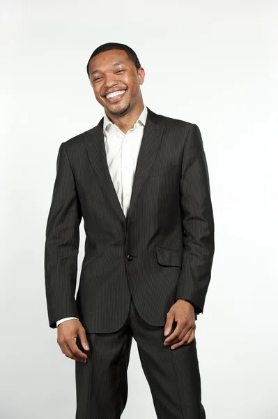 Formální oděv černý muž směje — Stock fotografie