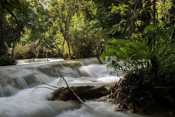 Vodopády v Luang Prabang — Stock fotografie