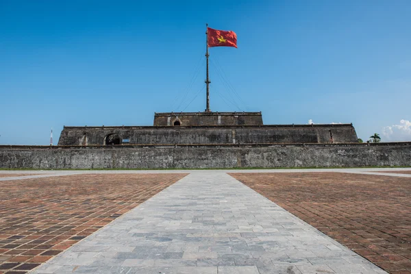 Torre de la bandera dentro de la ciudadela imperial — Foto de Stock