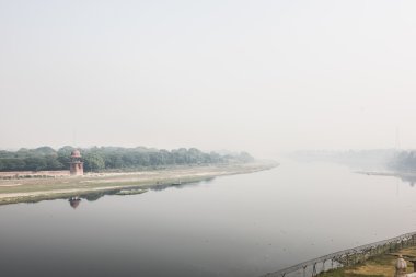 Yamuna nehir manzarası