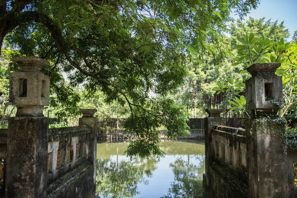 豪路水池 — 图库照片