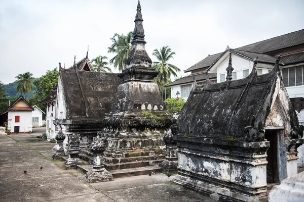 Ступа близ храма Пха Банг — стоковое фото