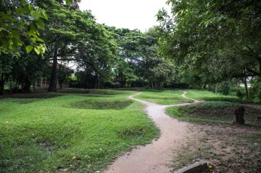 Katliam kurbanlarının Graves