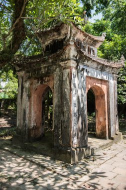 Hoa Lu kalıntıları