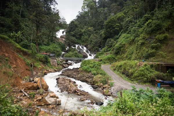 Kallar Vattiyal şelale