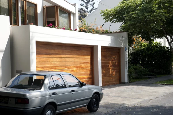 ahşap garaj kapısı