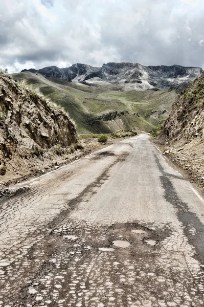 A Peruvian roadway near Arequipa Peru — Stock Photo, Image