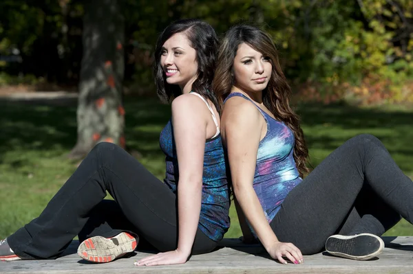 Happy Girls Posing — Stock Photo, Image