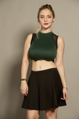 Muhteşem genç sarışın