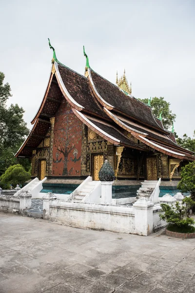 Wat Xieng tanga kompleks içinde Kütüphane — Stok fotoğraf