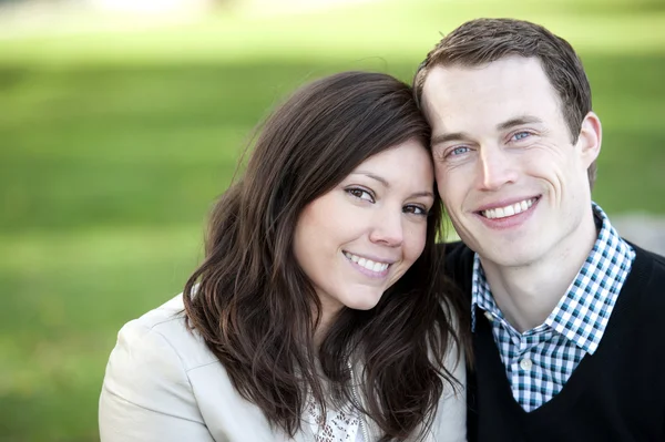 Happy Young Couple — Stock Photo, Image