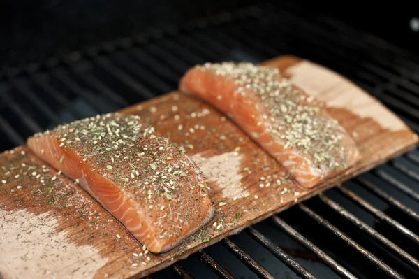 Terbiyeli somon fileto