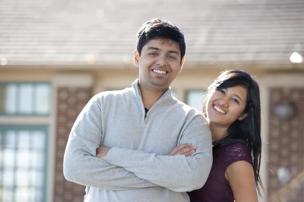 Young Happy Indian Couple — Stock Photo, Image