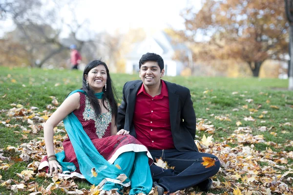 Young Happy Indian Couple — Stock Photo, Image