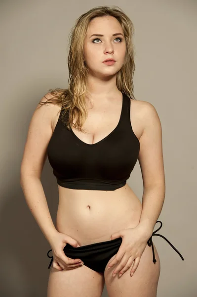 Gorgeous Young Brunette Wearing Sports Bra — Stock Photo, Image