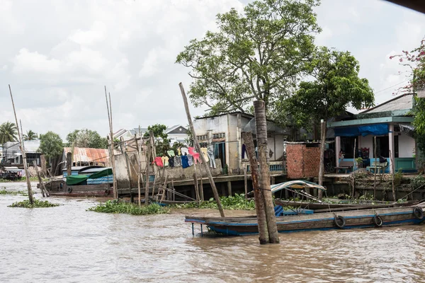 Residencias Riverside en Cai Be — Foto de Stock