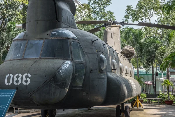 Chinook Helicopter in Museum — 图库照片