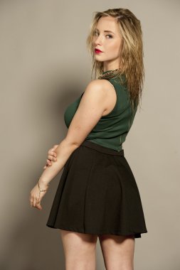 Busty muhteşem genç esmer