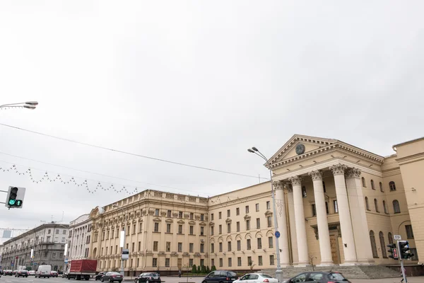 Weergave van het hoofdkantoor van de Kgb in Minsk — Stockfoto