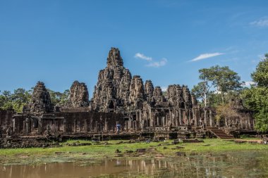 Angkor Thorm ziyaret edin