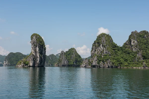 Strange Limestone Karst Formation — Stock Photo, Image