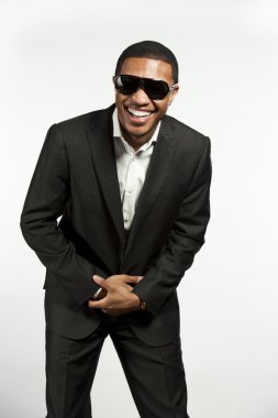 Mutlu kalça ve Trendy resmi siyah erkek