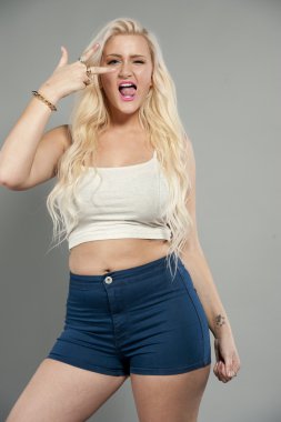 Muhteşem genç sarışın Model