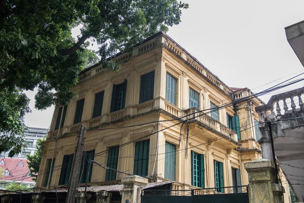 Kolonialne struktury w Hanoi — Zdjęcie stockowe