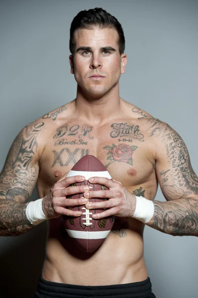 Beyaz erkek futbol oyuncusu