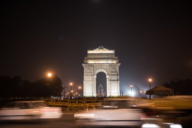 Hindistan kapı gece