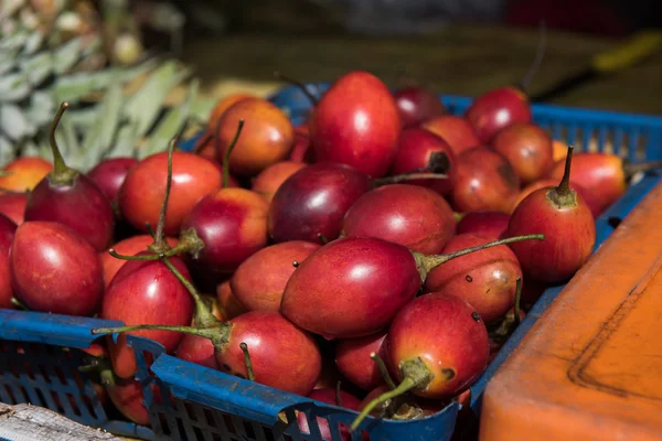 Frutas e legumes no mercado — Fotografia de Stock