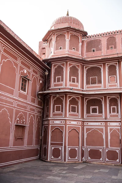 Vacker rosa färgade Chandra Mahal — Stockfoto