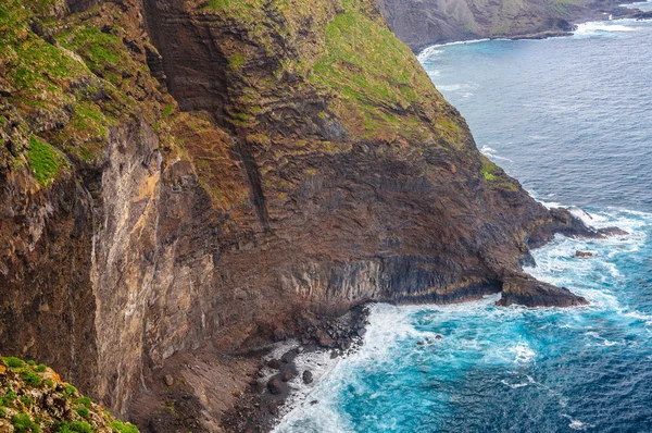 Plage rocheuse à Tenerife, Îles Canaries — Photo