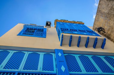Medina, Hammamet Tunus mavi penceresi olan beyaz oryantal ev