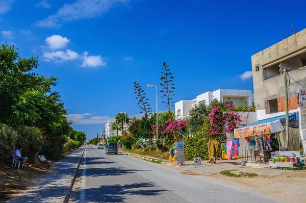 HAMMAMET, TUNISIA - Oct 2014: Calle Slum con ruinas el 6 de octubre de 2014 —  Fotos de Stock