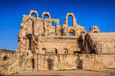 Kuzey Afrika 'daki en büyük stadyumun kalıntıları. El Jem, Tunus, UNESCO