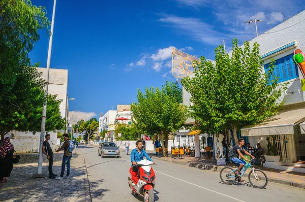 HAMMAMET, TUNISIA - Oct 2014: Calle Slum con ruinas el 6 de octubre de 2014 —  Fotos de Stock